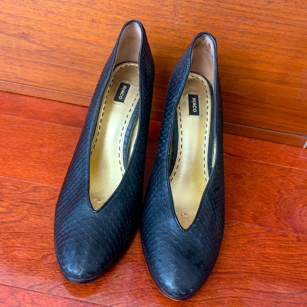 Mimco size 41 black heels with gold accents.